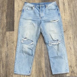 American Eagle ripped 90s Boyfriend Jeans